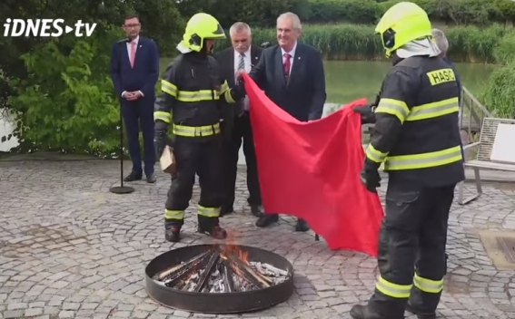 Czech President Burns Giant Red Underpants at Press Briefing (VIDEO)