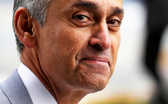 Sult element Inhibere Ara Darzi, Outstanding Surgeon, the First Armenian in the House of Lords