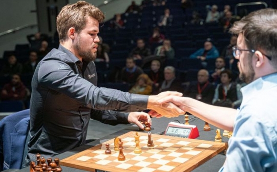 Chess Champ Levon Aronian's Wife Dies Two Weeks after Crash –