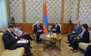 President Serzh Sargsyan Received the President of the European People’s Party