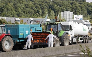 Франция: Лион в кольце фермерской блокады