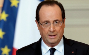 French President Urged Turkey to Relaunch Dialog with the Kurds