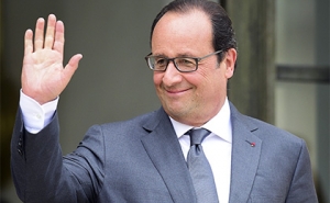 Hollande Promised to Stand up for the Abolition of the Anti-Russian Sanctions