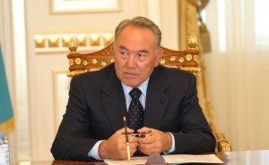 Nazarbayev Calls on the European Countries to Lift Sanctions Against Russia