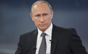 Vladimir Putin: Turkey Gets Oil and Petroleum Products from ISIS-Occupied Territories