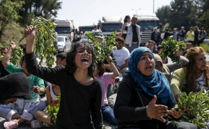 Migrants Demand to Cancel the EU-Turkey Deal