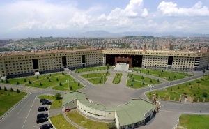 Минобороны РА опровергло информацию азербайджанских СМИ о гибели солдата в результате обстрела с армянской стороны