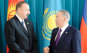 Визит Назарбаева в Азербайджан: ожидания сторон