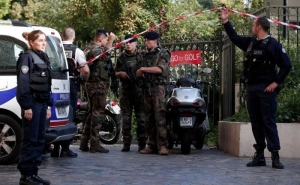Франция: наезд машины на военных назвали спланированным актом