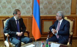 President Sargsyan Receives RF Minister of Industry and Trade