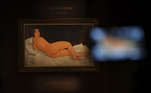 Картину Модильяни "Лежащая обнаженная" продали на аукционе в Нью-Йорке за $157,2 млн