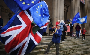 Опрос: более половины жителей Британии выступают против выхода из ЕС
