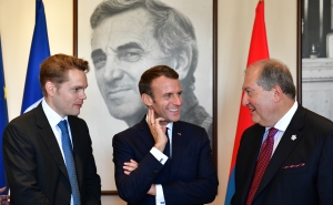  Президенты Армении и Франции посетили Дом-музей Азнавура (фотографии) 