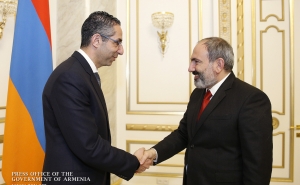  Никол Пашинян принял министра обороны Кипра 