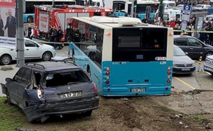  Автобус врезался в пешеходов в Стамбуле 