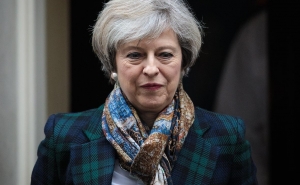 Brexit: May Urged to Quit