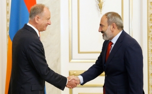  Патрушев и Пашинян обсудили вопросы наращивания российско-армянского сотрудничества в области безопасности 