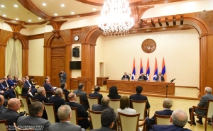  Президент Арцаха принял представителей центрального аппарата МИД и дипкорпуса Армении 