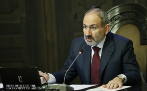  Пашинян призвал тех, кто уклонился от службы в армии, встретить Новый год в Армении

 