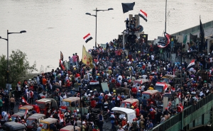 Thousands Rally against US Military Presence in Iraq