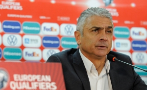 Abraham Khashmanyan Steps Down as Armenian National Team Head Coach
