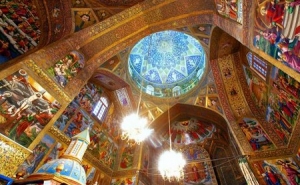  Թեհրանի հայկական եկեղեցում հարգանքի տուրք է մատուցվել ուկրաինական ինքնաթիռի խոցման զոհերի հիշատակին 