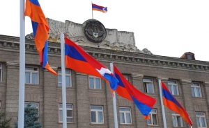 Выборы в Арцахе: отношения Армения - Арцах в предвыборных программах кандидатов