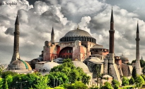 Поклонения мусульман в соборе Святой София в Стамбуле начнутся с 24 июля
