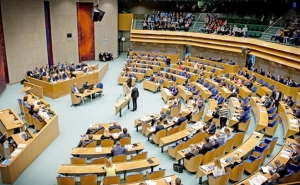  Парламент Нидерландов призвал правительство страны осудить риторику Турции 