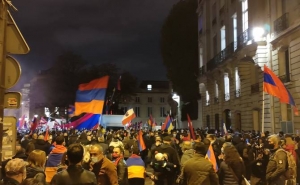  Ֆրանսիայի հայ համայնքն Արցախի անկախությունը ճանաչելու պահանջով բազմամարդ հավաք է անցկացրել 
