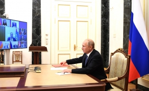  Владимир Путин обсудил с членами Совбеза РФ ситауцию в Карабахе
 