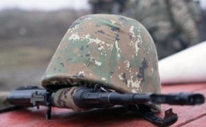  Двое военнослужащих погибли при взрыве при эвакуации боеприпасов в Арцахе
 