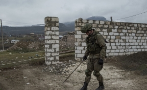  Пиротехники МЧС России обнаружили в Карабахе более 10 тыс. боеприпасов 