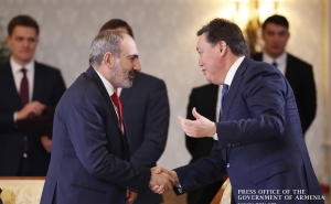  Пашинян провел телефонный разговор с премьер-министром Республики Казахстан 