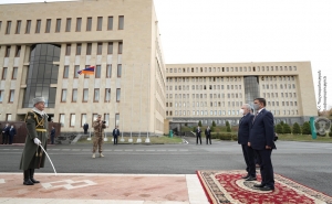  Министры обороны Армении и Ирака обсудили возможности двустороннего сотрудничества 
