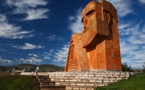  Russian Becomes Official Language in Karabakh
 