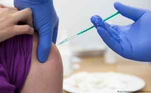  Еврокомиссар заявил, что с сентября ЕС будет производить по 200 млн доз вакцин в месяц 