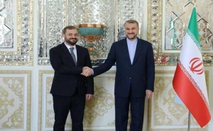 Iran reiterates stance on inviolability of Armenian borders