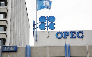 ОПЕК+ договорились о сокращении добычи нефти в 2024 году