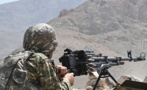  ВС Азербайджана открыли огонь в направлении армянских позиций: ранен военнослужащий ВС Армении 