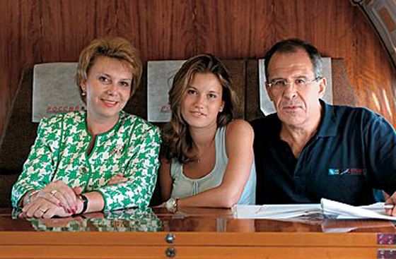 Биография Сергея Лаврова: национальность, настоящая фамилия и родители