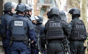 Five Suspected Terrorists Detained in France