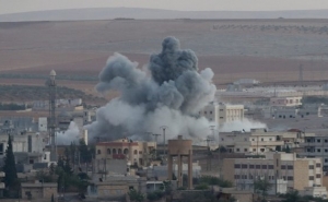 Turkish Security Forces Do Not Let People Cross Kobane 