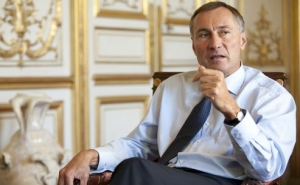 A French Senator Suggests Forming a Ukrainian Federation