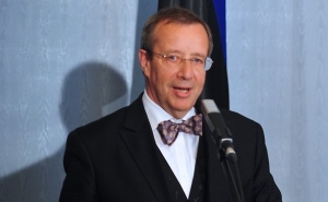 Estonian President: Military Assistance is Needed to Ukraine 