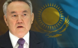 Зачем Назарбаеву досрочные выборы?