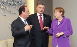 Hollande, Merkel and Poroshenko Concerned Over the Fighting in Ukraine