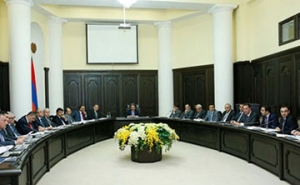 Կառավարությունը կաջակցի ռմբակոծության հետևանքով վնասված տների նորոգմանը