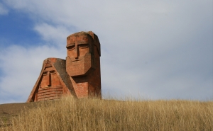 Французские сенаторы призывют мир признать НКР