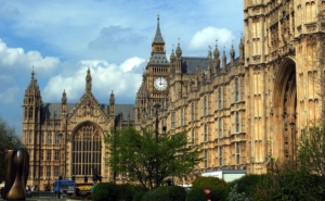 Интрига предстоящих в Британии парламентских выборов 